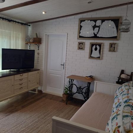 Delmar Apartment Komiža Екстериор снимка